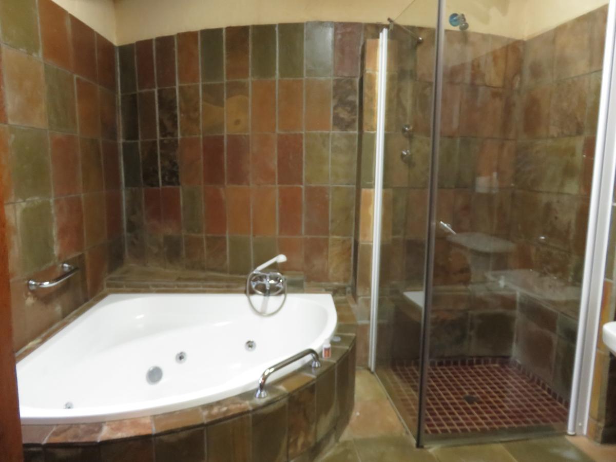 Meerhof Lodge Hartbeespoort Eksteriør bilde